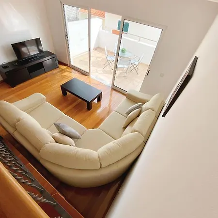 Canico- Madeira Airport- 10 Min Casa de Férias