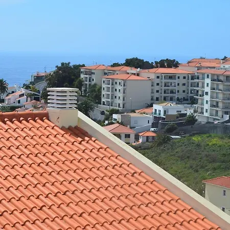 Canico- Madeira Airport- 10 Min Casa de Férias *